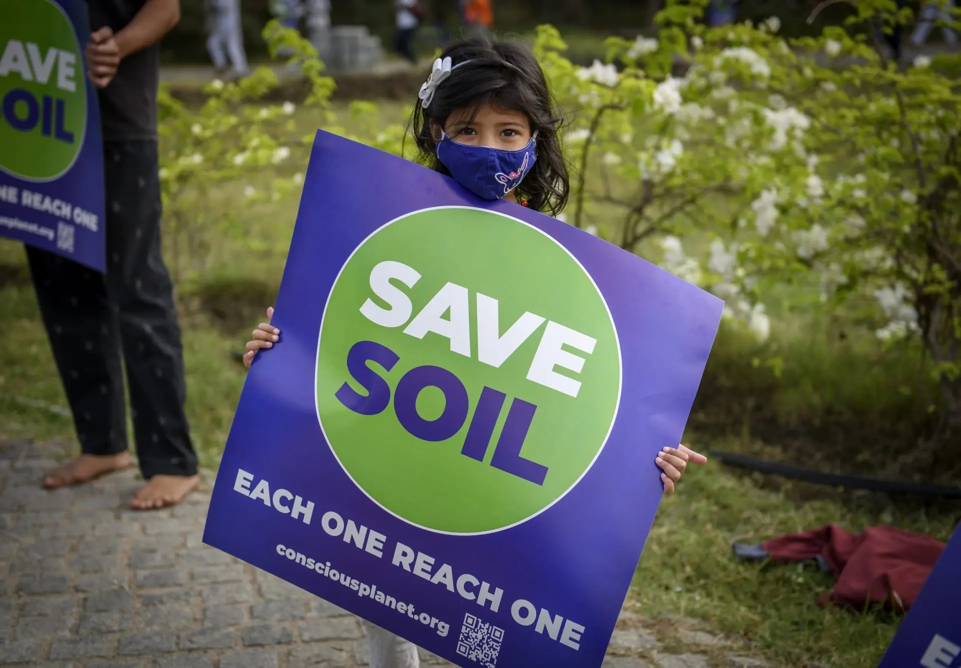 save soil kid